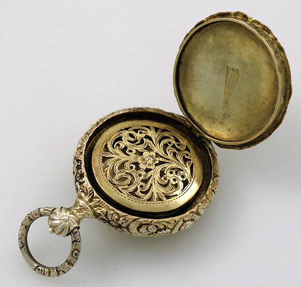 Joseph Willmore locket shaped vinaigrette Birmingham 1824