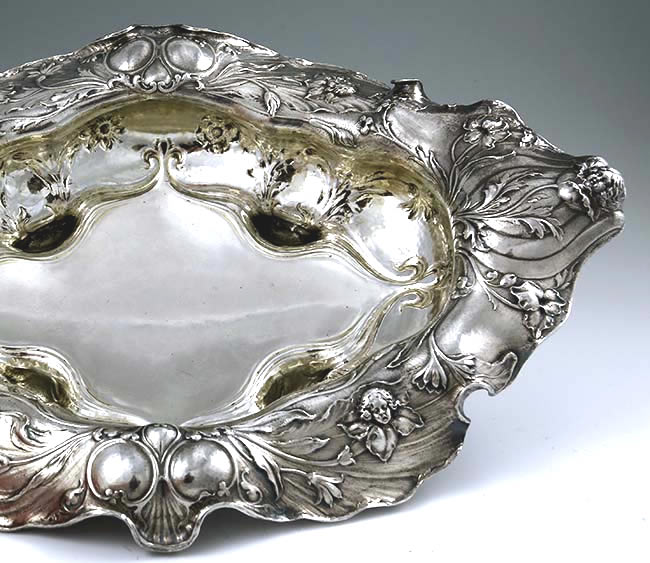 Gorham Martele 950 silver bowl shown at the Paris Exposition