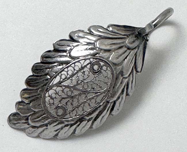 Ennglish antique silver tea caddy spoon