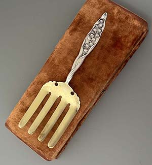 Whiting lily of the valley asparagus fork in box